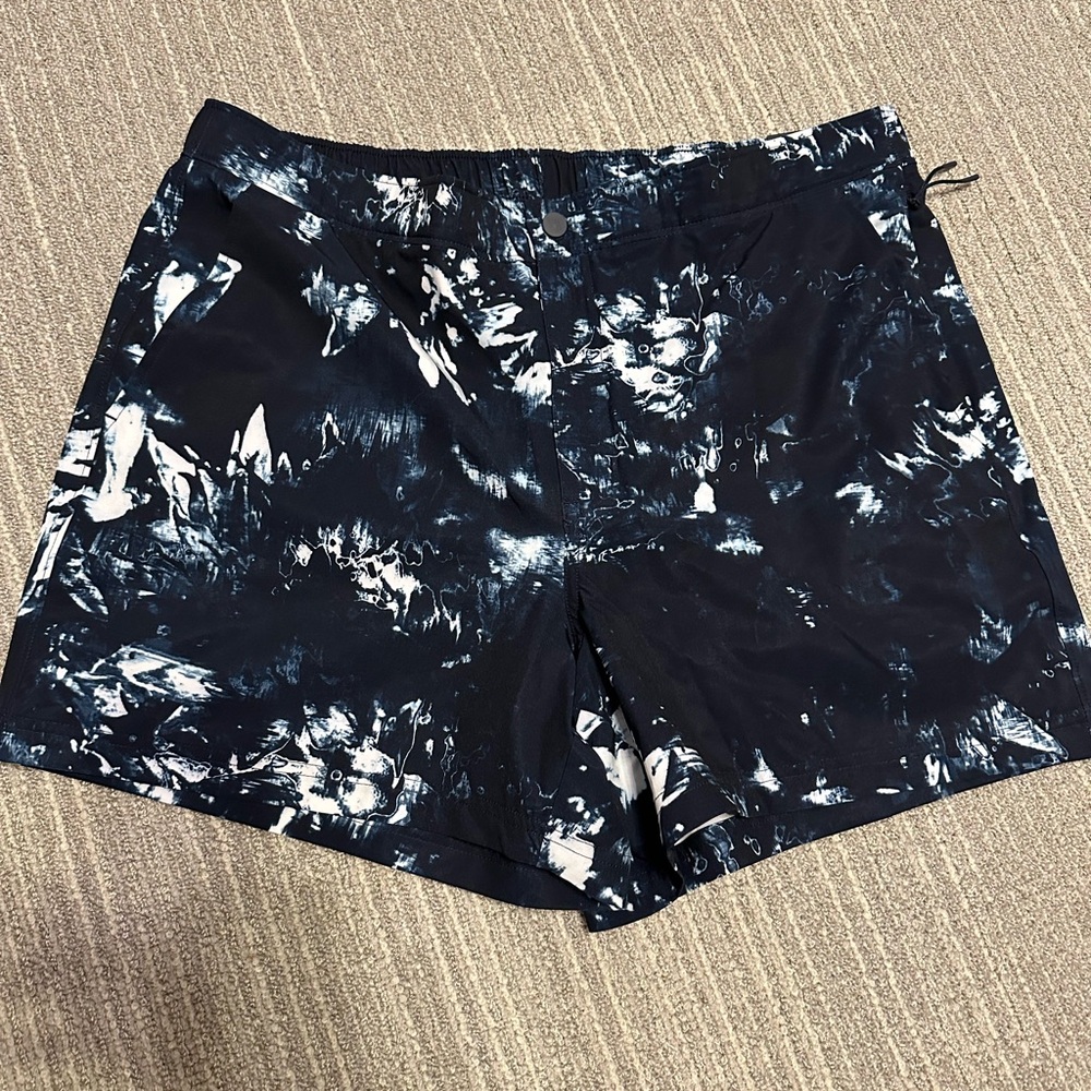 Men's VRST 5" SLIM Fit Hybrid Resort Shorts & Swim 5" Inseam NEW